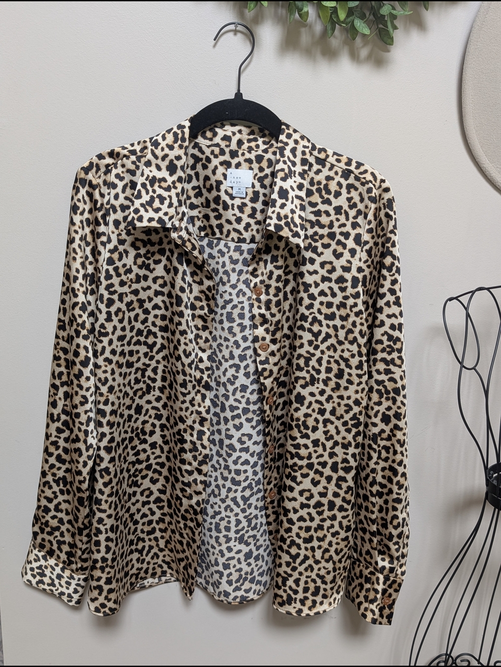 a new day Leopard Print Shirt in Beige, Brown & Black